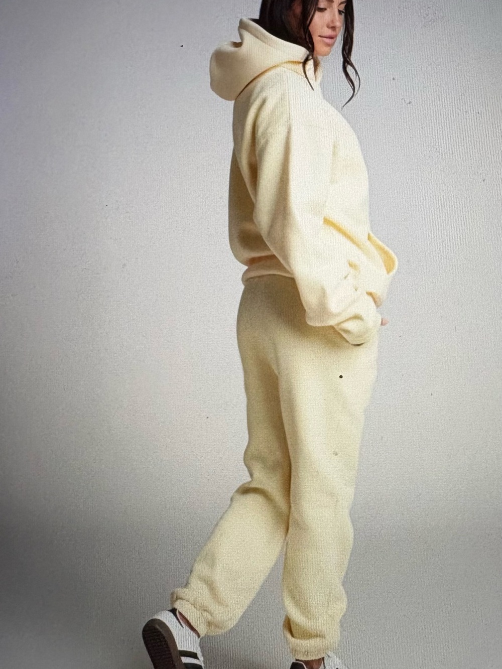 Women's Comfrt Brand Buttercream Minimalist Sweatpants Small